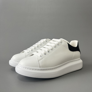 Sneakers en cuir blanc inspirées des créateurs de luxe, semelle surdimensionnée, chaussures plateforme pour hommes et femmes - Product Image 1