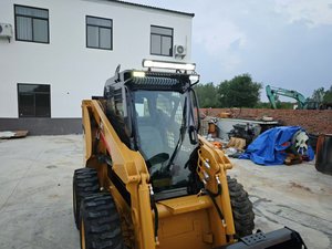 Chargeurs sur pneus CAT 246C d'occasion, mini-chargeurs sur pneus CAT 246 de 3 tonnes, en bon état - Product Image 2