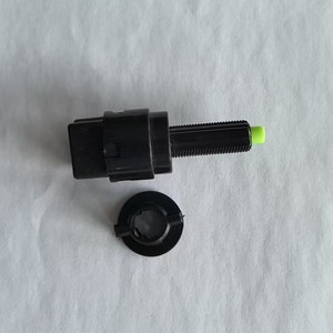 Interruptor de Luz de Freno para Honda e Isuzu 36750-SMA-003 8-98140487-0 12V DC Fabricante Original - Product Image 1
