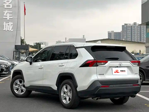 En Stock, Toyota RAV4 2024, 2.5L, 4WD, Edición Elite, Automática, SUV, Asientos <span class=keywords><strong>de</strong></span> Cuero, Techo Corredizo, Volante a la Izquierda, Autos Usados para Familias - Product Image 4