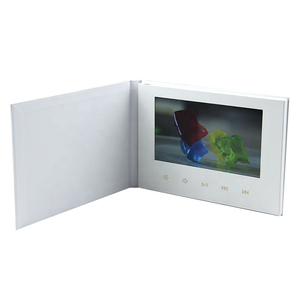 Fabricant chinois en gros de cartes de vœux de mariage en papier blanc faites à la main, écran LCD de 7 pouces, <span class=keywords><strong>brochure</strong></span> vidéo dorée - Product Image 1