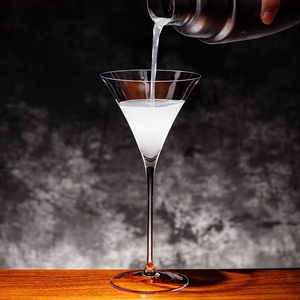 Verre à cocktail triangulaire ultra-fin en cristal, style japonais <span class=keywords><strong>Kimura</strong></span>, avec pied, pour bar haut de gamme, idéal pour les fêtes, créatif et écologique - Product Image 3