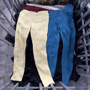 Vente directe usine – Lots de leggings d'occasion pour femmes, en gros, <span class=keywords><strong>pas</strong></span> chers, haute qualité, vêtements usagés en balles de 90 kg - Product Image 3