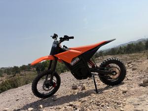 دراجة كهربائية وعرة جديدة للبيع موديل 2026 بقوة 2000 واط وسرعة قصوى 75 كم/ساعة وبطارية قابلة للإزالة 60 فولت 20 أمبير - Product Image 4