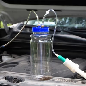 Pompe manuelle d'aspiration d'huile moteur pour voiture, camion, fourgonnette, <span class=keywords><strong>moto</strong></span> – Outil d'entretien avec bouteille de 2L et tuyau de récupération - Product Image 1