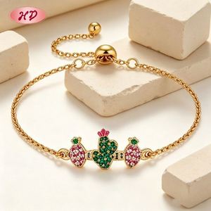 Conjunto de Pulsera y Colgante de Zirconia Chapado en Oro de 18K con Forma de Cactus del Desierto para Mujer, Lindo Regalo de Boda para Espíritus Libres - Product Image 1