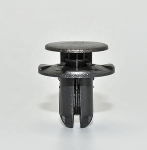 Rivets d'expansion de 8 mm pour pare-chocs, protection inférieure du moteur et doublure de garde-boue, clip d'entrée d'air pour Hyundai 86595-2T500 Kia 1420608250B - Product Image 4