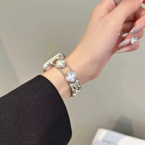 Correa de Reloj Inteligente de Acero Inoxidable de Lujo <span class=keywords><strong>para</strong></span> Mujer, Brazalete Elegante con Cristales de Imitación y Caja con Diseño de Trébol <span class=keywords><strong>para</strong></span> <span class=keywords><strong>Apple</strong></span> 38mm 40mm 41mm 42mm 44mm 45mm - Product Image 4
