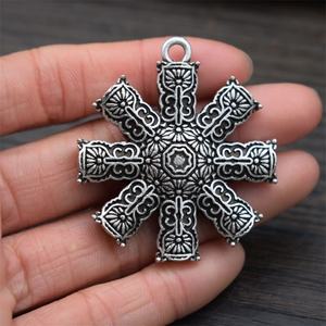 チベットマンダラペンダントロータスチャームネックレスジオメトリスピリチュアルお守り宗教ジュエリー - Product Image 1