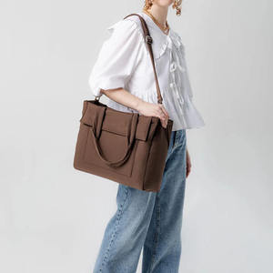 <span class=keywords><strong>Bolsa</strong></span> de <span class=keywords><strong>Pañales</strong></span> Acolchada Impermeable de Fábrica <span class=keywords><strong>para</strong></span> Madres <span class=keywords><strong>y</strong></span> Bebés - <span class=keywords><strong>Bolsa</strong></span> de Almacenamiento de <span class=keywords><strong>Pañales</strong></span> <span class=keywords><strong>para</strong></span> Madres - Bolso de Mano de un Solo Hombro - Product Image 4