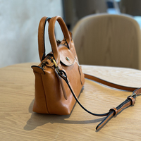 Tas Tote Mini Logo Kustom Kulit Sapi Lapis Atas untuk Wanita, Tas Selempang Kecil untuk Perjalanan, Belanja, dan Aktivitas Sehari-hari
