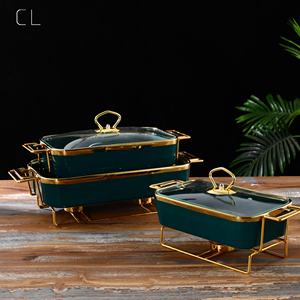 Ustensiles de cuisson en céramique de Style nordique peints <span class=keywords><strong>à</strong></span> la main <span class=keywords><strong>à</strong></span> bord doré <span class=keywords><strong>plat</strong></span> de cuisson rectangulaire <span class=keywords><strong>avec</strong></span> <span class=keywords><strong>couvercle</strong></span> 3 tailles casserole <span class=keywords><strong>avec</strong></span> support - Product Image 1