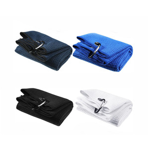 Serviettes de golf brodées personnalisées Serviette de golf magnétique gaufrée en microfibre - Product Image 2