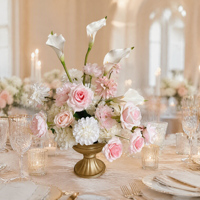 Centre de table personnalisé style sauvage avec fleurs de calla et d'hortensia, boule de fleurs artificielle en soie pour allée