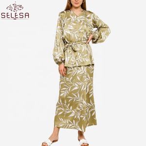 Ultima moda modello <span class=keywords><strong>Online</strong></span> Malaysia Floral Design Plus Size <span class=keywords><strong>donna</strong></span> Jilbab Baju Kurung abbigliamento islamico - Product Image 1
