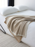 Couverture de luxe tricotée épaisse en polyester 100% à motif de chevrons de style moderne de couleur unie super douce et chaude pour lit ou canapé