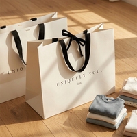 Sacs en carton ivoire de luxe personnalisés pour petits cadeaux, imprimés, recyclables, pour cosmétiques, bijoux, boutiques, avec logo – Vente en gros usine