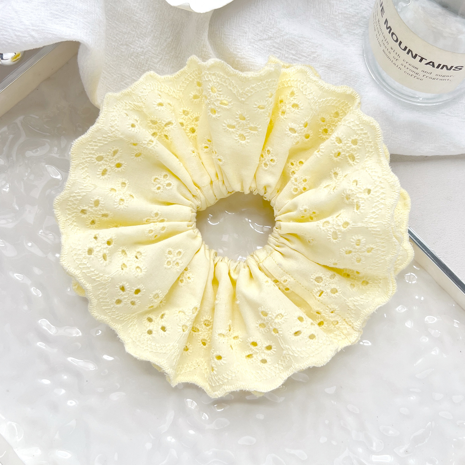 Chouchou ajouré double épaisseur 17 cm - Jaune crème