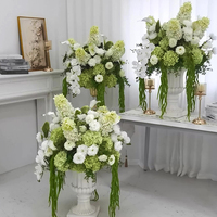 Bruidszaakbenodigdheden Saliegroen Witte Bloemstukken Luxe Witte Groenachtige Bloembollen voor Bosbruiloftdecoratie