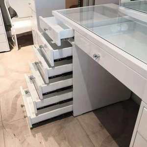 Modern Wooden <b>Dressing</b> <b>Table</b> <b>with</b> <b>Mirror</b> <b>Light</b> and Drawers for Bedroom Use - Product Image 5