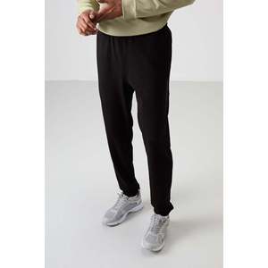 ชุดวอร์มผ้าคอตตอนผสมพิมพ์ลายสำหรับผู้ชาย Air Jones - เนื้อผ้านุ่มหนา สีเขียวมิ้นท์อ่อนและสีดำ ชุดกีฬาสองชิ้น - Product Image 4