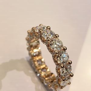 Anillo de Diamantes Personalizado para Mujer en Oro de 9K-18K — Diamante Cultivado en Laboratorio de 7.672CT con Engaste de Cuatro Garras, Corte Redondo, Banda Completa de Diamantes - Product Image 2