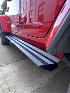 Pedane e Barre Nerf Elettriche in Alluminio per <span class=keywords><strong>Jeep</strong></span> <span class=keywords><strong>Wrangler</strong></span> JK JL 2/4 Porte, Resistenti, Servizio OEM Personalizzato, Direttamente dalla Fabbrica - Product Image 3