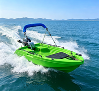 Kayak de pêche rigide en HDPE rotomoulé pour 2 personnes, petit bateau de pêche en plastique avec moteur hors-bord et auvent.