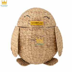 Panier en jacinthe d'eau tissé à la main, ornements décoratifs, jouets de rangement pour la décoration de chambre d'enfant, en provenance du Vietnam - Product Image 1