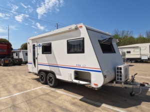 Remolque de Viaje, Casa Móvil de Lujo, Remolque de Aluminio de Doble Eje, Remolque de Campamento Confortable para Familias con Cocina y Baño - Product Image 2
