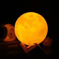 Lampe lunaire moderne 3D imprimée, veilleuse LED créative à branchement USB avec contrôle tactile et télécommande pour chambre à coucher