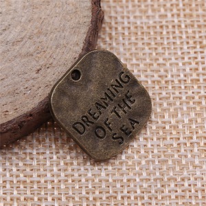 Ciondolo con Citazione 'Dreaming Sea' in Lega di Zinco <span class=keywords><strong>Argento</strong></span> Anticato, Forma Quadrata Arrotondata, per Ricordi di Matrimoni in Spiaggia - Product Image 4