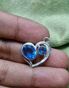 Colgante de Corazón de Tanzanita en Plata de Ley 925 Hecho a Mano, Joyería de Amor y Sanación para Mujer/Unisex, Regalo para Fiesta - Product Image 1