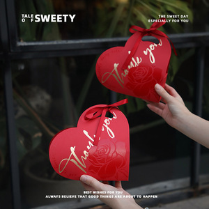 Boîte-cadeau élégante avec poignée en forme de cœur-Boîte à bonbons en feuille d'or en relief avec ruban d'arc pour les faveurs de la Saint-Valentin de mariage et la décoration de fête de festival - Product Image 4