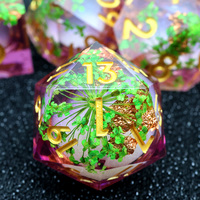 Set Dadu Resin Polihedral Buatan Tangan Kreatif 7 Buah dengan Tepi Tajam dan Desain Bunga Hijau untuk Hadiah D&D TTRPG-Liquid 13