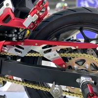 Accessoires de moto modifiés Couvercle de protection de chaîne arrière en aluminium CNC Couvercle de protection du panneau de garniture Accessoires de remise en état transfrontaliers