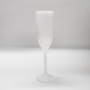 Venda Direta de Fábrica CX Copo Clássico de Plástico Alto Vermelho para Uso em Restaurante e Festa Transparente Colorido Capacidade de 201-300ml Portátil - Product Image 1