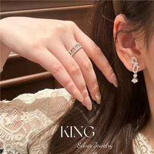 Pendientes de Plata de Ley S925 con Moissanita en Forma de Lazo, Estilo Ins, para Uso Diario - Product Image 2