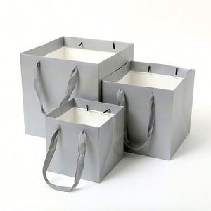 ถุงกระดาษช้อปปิ้งหรูหราหลายขนาด/หลายสี ใช้ซ้ำได้ สำหรับงานแต่งงาน/ของขวัญ/งานปาร์ตี้ - Product Image 2