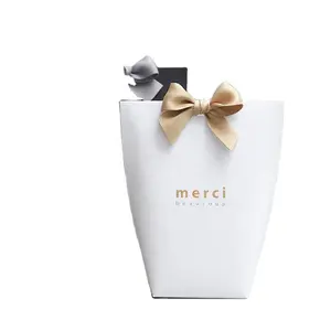 pcs Upscale Black White Bronzing "Merci" Candy Bag French Thank You Wedding Favors Gift Box Package Birthday Party Favor Bags