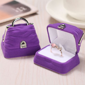 ตลกสีชมพูกำมะหยี่กล่องเครื่องประดับแหวนต่างหูเก็บกระเป๋าถือรูปร่างกล่องเครื่องประดับทารก - Product Image 3