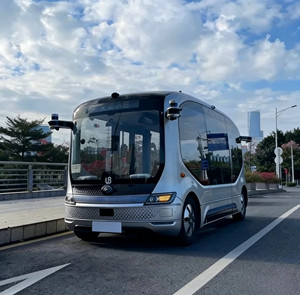 Les minibus sans conducteur sont adaptés aux villes touristiques comme moyens de transport intelligents sans conducteur pour les passagers. - Product Image 1