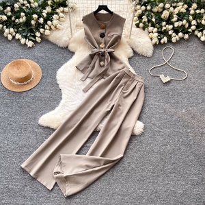 Fashion Design Style Flower Patchwork Tank <b>Top</b> + High-waist Slimming Wide-leg Pants Summer Set - Product Image 2
