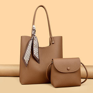 Bolso de Hombro Cruzado de Gran Capacidad para Mujer con Cadenas, Cierre de Cremallera, Correa Única, Bolso de Moda para el Día a Día, Venta al por Mayor - Product Image 1