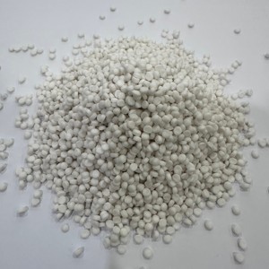 Composé de gaine en PVC HR-70 à haute élasticité et résistant à l'usure, granulés de gaine de câble flexible, résistance à la traction de 12 MPa pour les gaine extérieures - Product Image 4