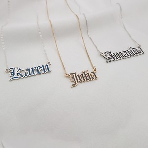 Collana con Nome in Stile <span class=keywords><strong>Old</strong></span> English, Ciondolo Personalizzato con Riempimento Colorato, Acciaio Inossidabile con Pietra Naturale, Design Unisex di Lusso Leggero - Product Image 6