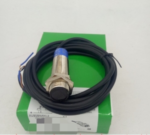 كابل برمجة USB جديد تمامًا لـ PLC طراز SR2USB01 - Product Image 1