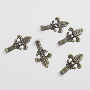 Crochets décoratifs de style européen en alliage de zinc bronze, crochets antidérapants pour porte d'armoire, petits crochets à vêtements - Product Image 3
