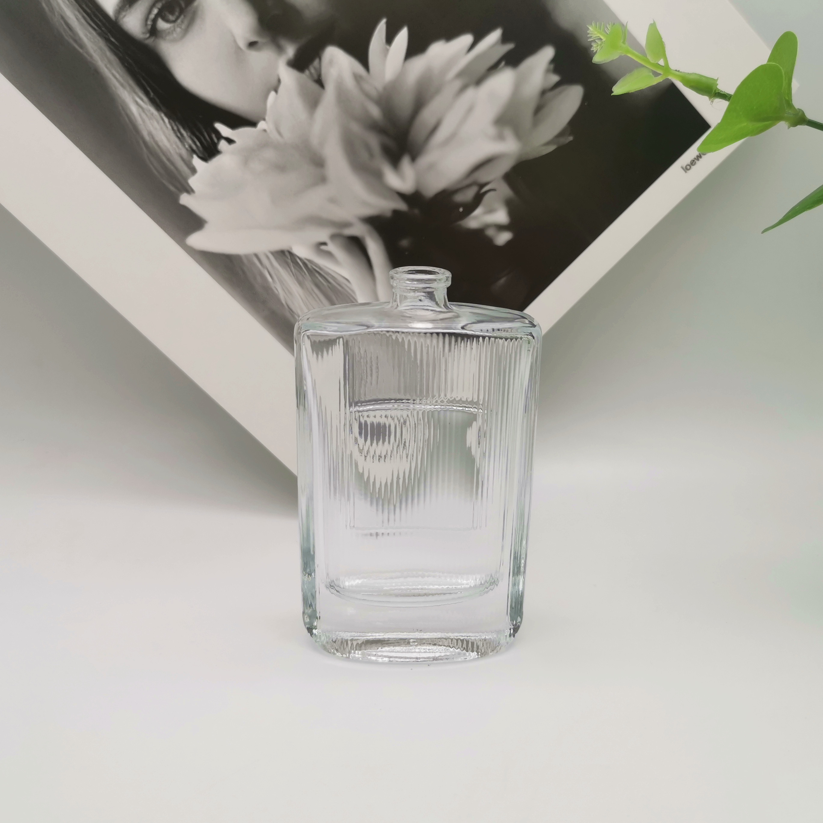 Hanya 1oz 2oz Square Perfume Bottles With Aluminum Atomizer OEM ODM
