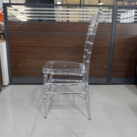 Nouvelle résine ambre dos clair événement Transparent acrylique chaise de mariage cristal Phoenix fête location hôtel plastique à vendre